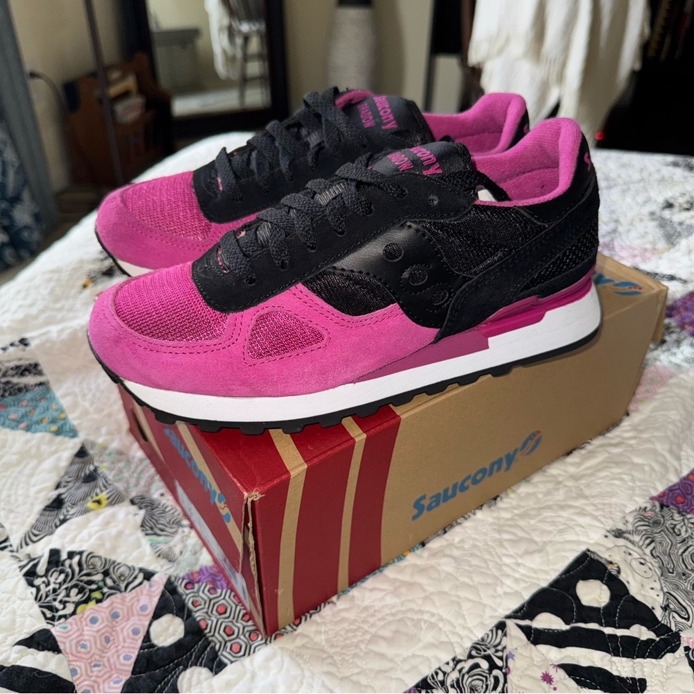 Saucony “Black Razz” Shadow